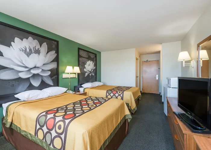 Super 8 By Wyndham Hagerstown/Halfway Area